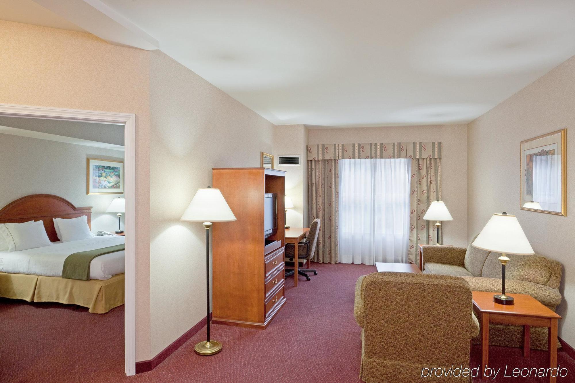 Holiday Inn Express Hotel & Suites White River Junction, An Ihg Hotel Exteriér fotografie